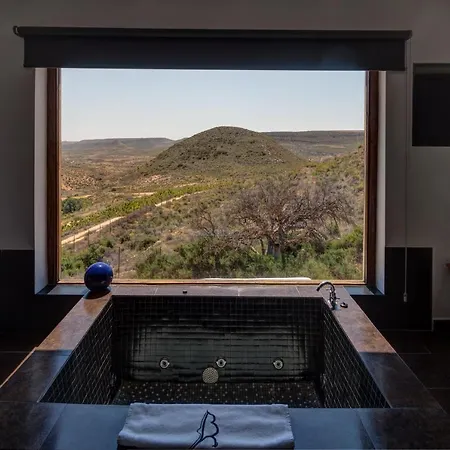 La Almendra Y El Gitano Agua Amarga (Almeria)