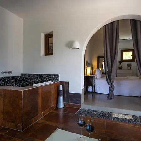 Hotell La Almendra Y El Gitano Agua Amarga (Almeria)