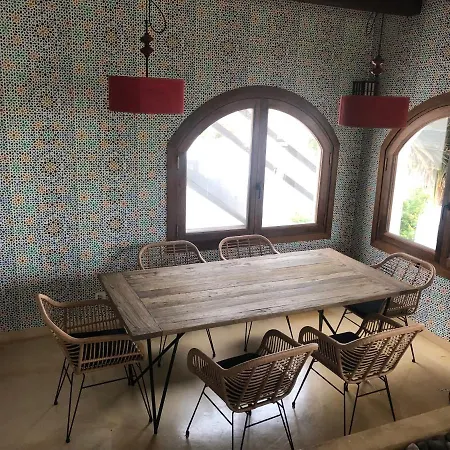 Hotel La Almendra Y El Gitano