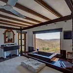 Hotel La Almendra Y El Gitano Agua Amarga (Almeria)