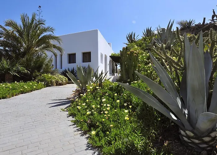 La Almendra Y El Gitano Otel